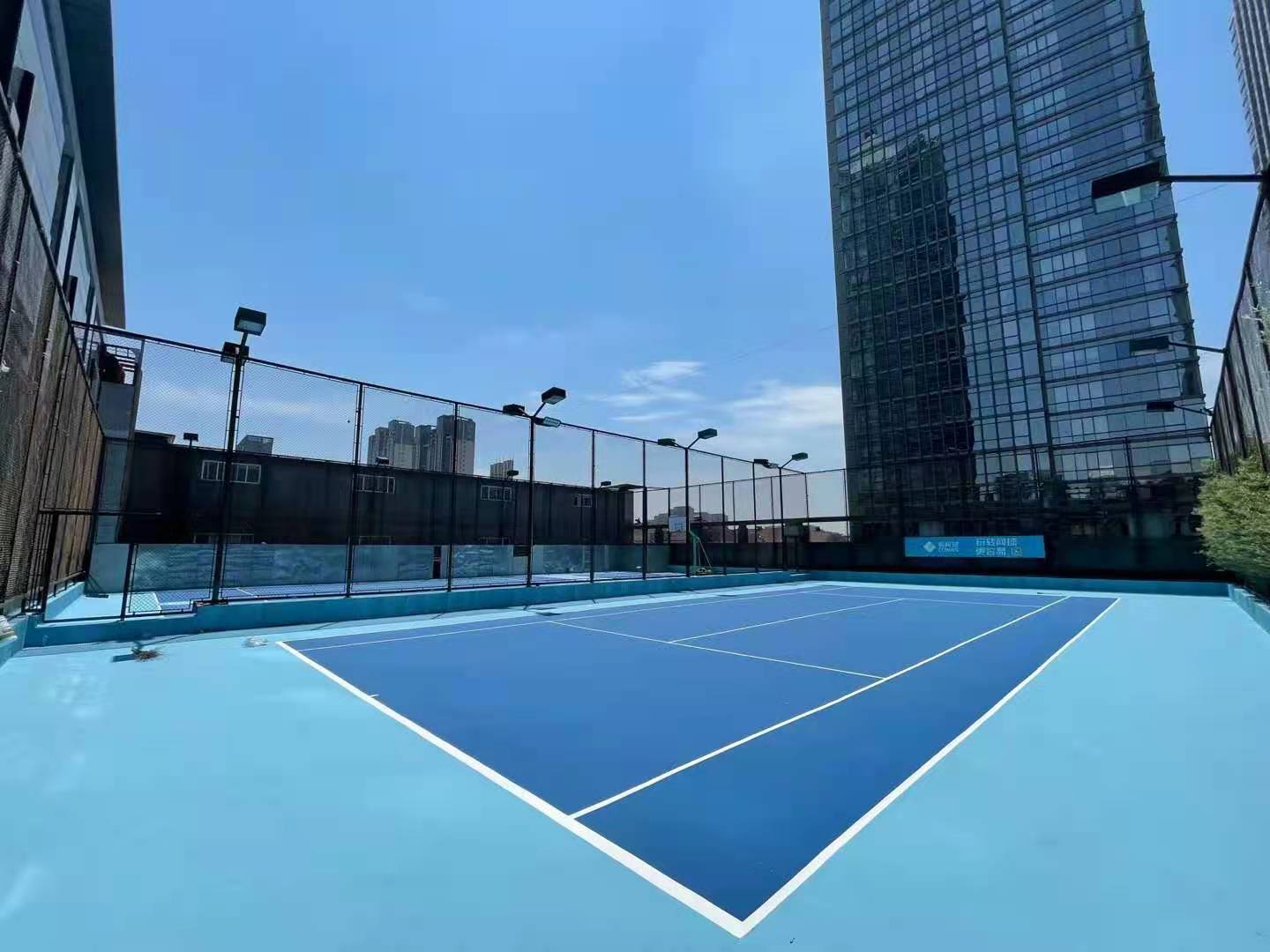 蘇州香格里拉大酒店樓頂網(wǎng)球場(chǎng)
